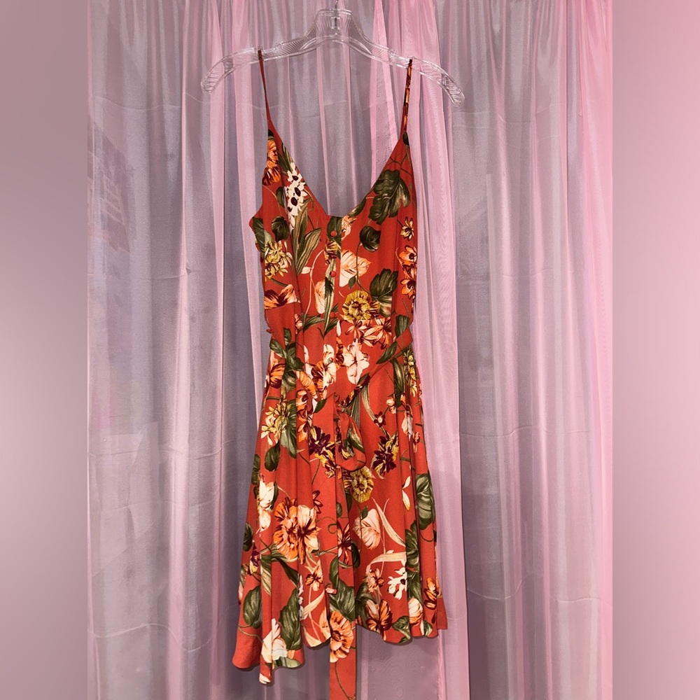LULUS cute floral summer dress!